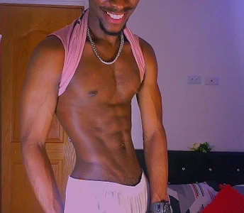 Zdjęcia Aroonsexyboy Public: 