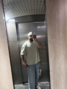 Public de Harrishairy  5 Imagens