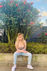 Public de Alirawrz  5 Imagens