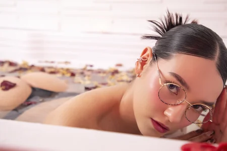 AuroraEvanss Rosas and sensuality, I wait for you on September 19🌹🌹🌹 Bilde 3