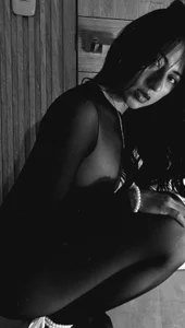 Velvet_GG Black and White 🖤♥ Immagine  4