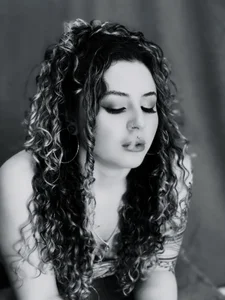 celeste_blue69のour dark desires 🖤🖤の 2枚の写真