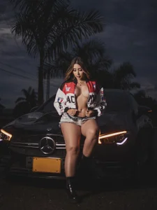 Annyy_Rosse: If you want, I'll look for you in my AMG...🎶❤️ ( 7 фото)