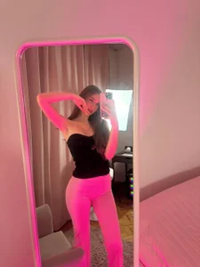 Sweetiiefox: Public ( 3 фото)