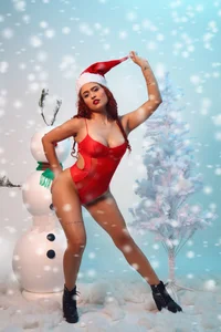 patty_m Merry Christmas 🎄🎁 টি ছবি