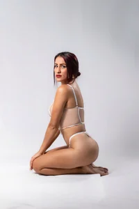 CharlotteDupontt Public Pic 2