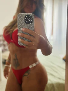 gabriellacali Tesorito  2টি ছবি