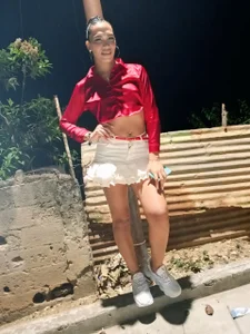 Sara-Smith-のNew Year's Eve ❤️🍷🥀の 5枚の写真