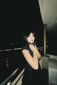 GertrudeJohnson 90s style Pic