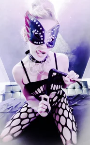 CrazyVicci Public صورة واحدة|CrazyVicci Public صورتان|CrazyVicci Public  صور|CrazyVicci Public  صورة