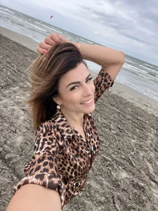 Misslullu Public Pic 9