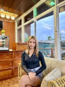 SanyaCumSlotのPublicの 3枚の写真