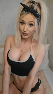 Julia-Sugar 2Pac Girly Pic