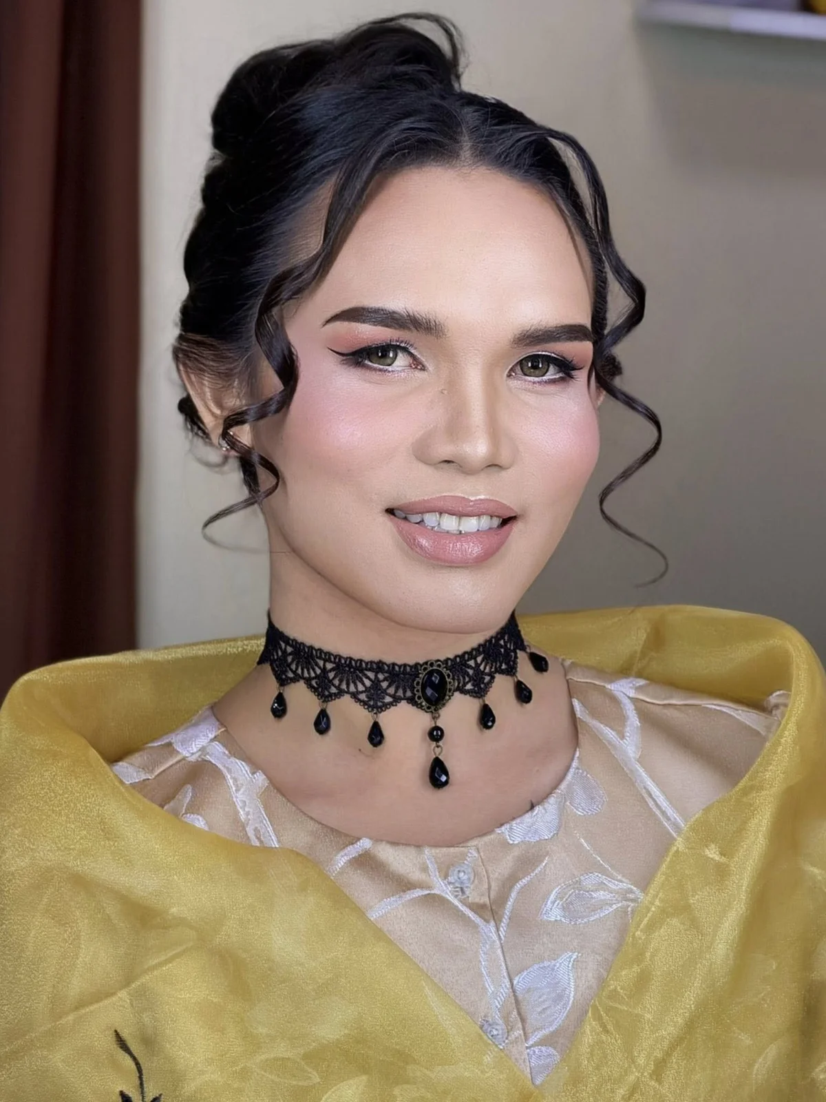 Ảnh Thịnh Hành của hottest_sarn 2864