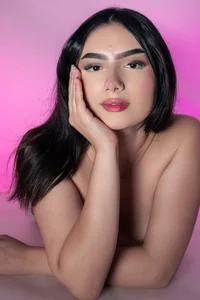 Pink 🩷 de EmilyTurneer  5 Imagens