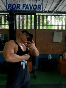 RoyConstance Public  3. fénykép