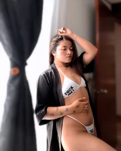 Jeen_MonroePublic图片