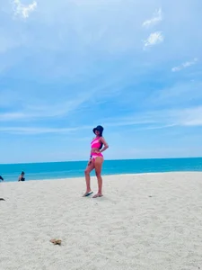 Meggan_James Public Foto 6