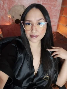 EmmaEspinoza_ Public Foto 3