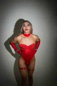 Your sexy Chloe... 💕 od Chloe_Luxury  7 snímek