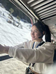 SaraWilliamss_ kullanıcısının Traveling albümü -  5 fotoğraf