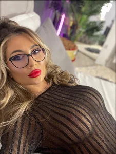 OliviaHawn Public Pic 5