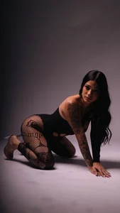 laura_rouse7 Under the Skin🌸 Pic 2