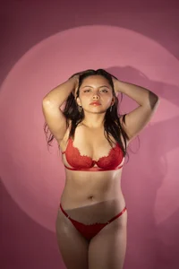 riley_flirt Public Pic 3