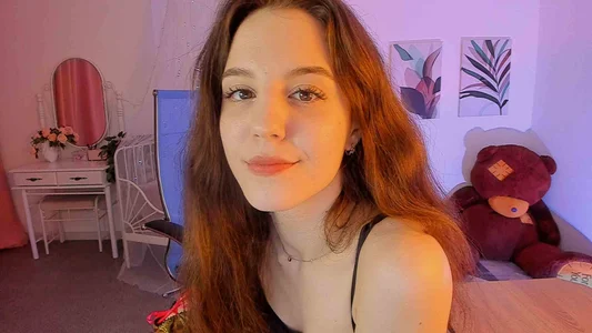 MilaStoyne: sassy and sweet ( 3 фото)