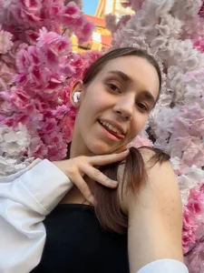 PetraHambelton Floral fantasy 🏵️ Pic 5