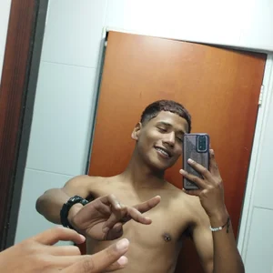 💥 de bunny_coffe01  2 Imagens