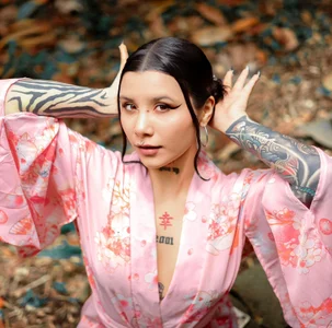 in the middle of the forest ♥ de Nathalia_stone_  9 Imagens