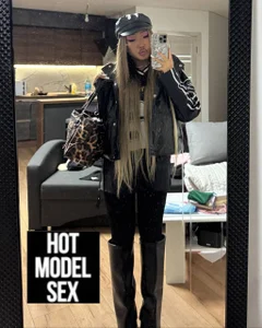 EIeniVanwart Meeee Pic 4