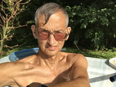 hottottrot691 Getting rays Pic