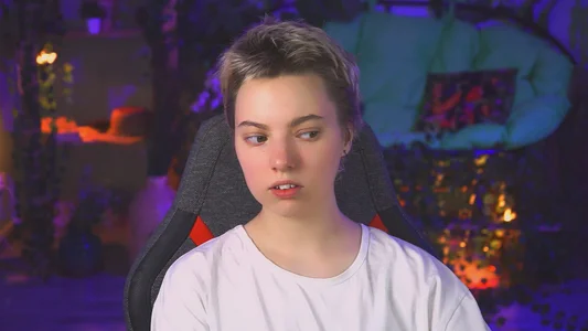 RocKStone_ Miss Tropical Bird?) Pic 7