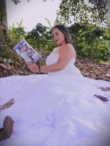 Sara_Charmy move in nature Pic 7