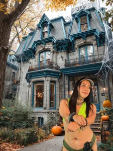 LiaMonroee_ Sweet or naughty? 🥵🎃 Foto 5