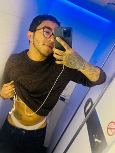 Samuel_thompson 🧡😏 more?… slika 6