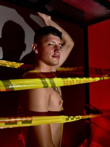 LaynorRoss_ Hot Zone Ahead 🔥 Fotka 3