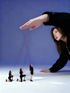 GigiTorros Public  2টি ছবি