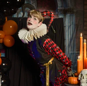 VladHellsing4 JESTER HARLEQUIN Pic 2