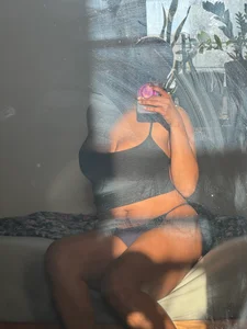 aliayourfav Public Foto 4