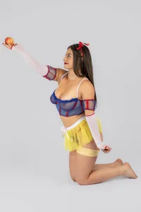 AtheneaRossi Snow White Gambar