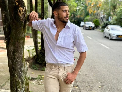 YOUR MODEL FAVORITE 😏😏 de Kai_costa  3 Imagens