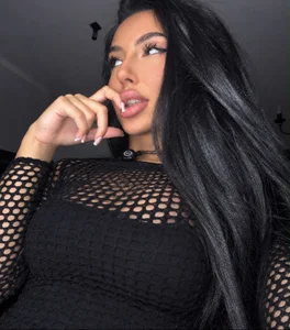 AishaaDevoe Public Gambar 6