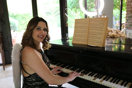 LexiFraser classy lady Pic 8