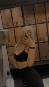 Jane_BlondeのPublicの 2枚の写真