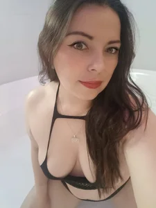 seherlatin Hot day Pic 2