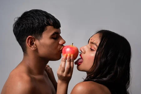 NatyAndCriss Forbidden fruit. 🍑 Pic 5