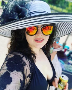 Thiccums-the-Goddess's photo